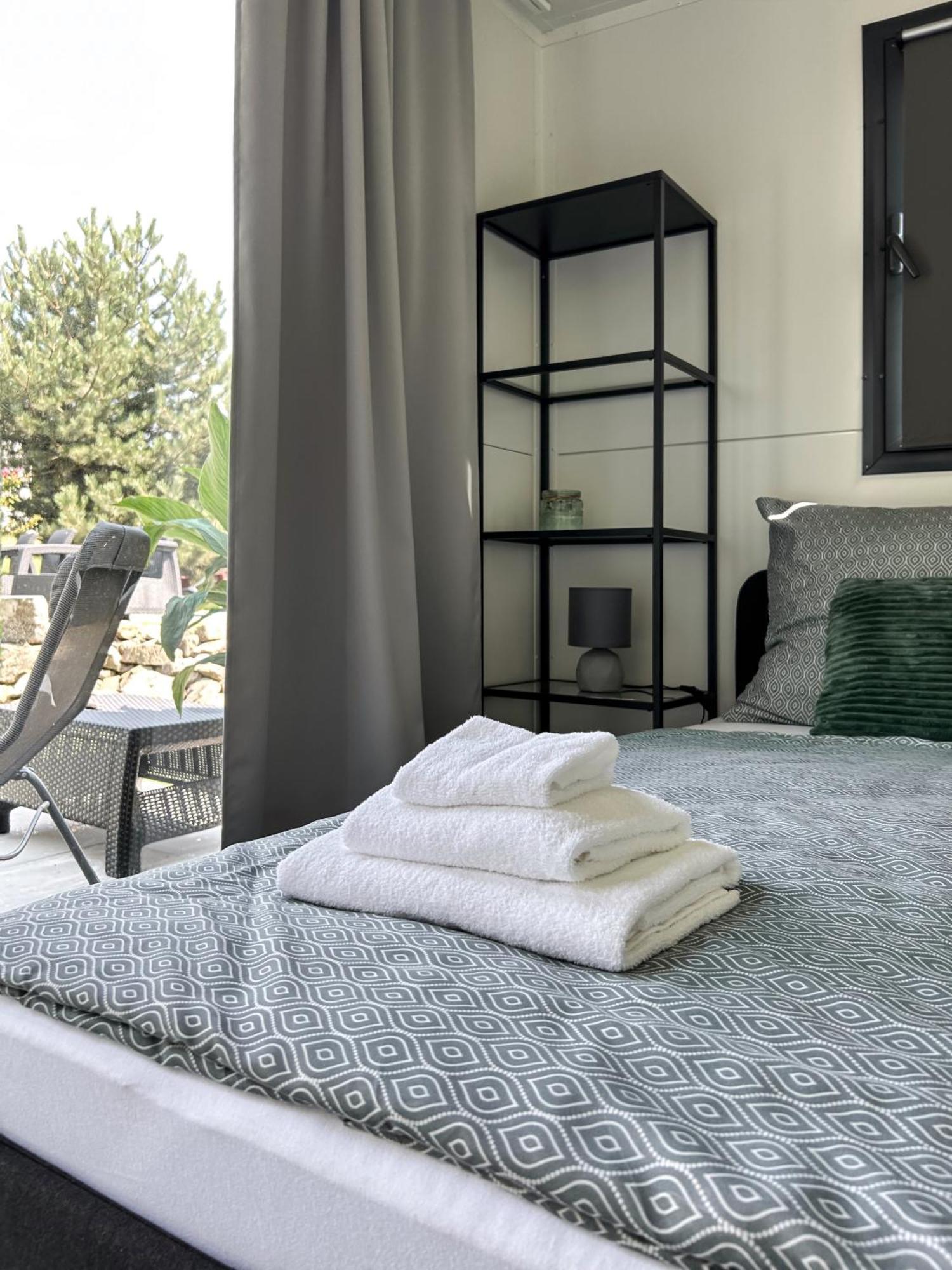 Tiny House Mezi Sklepy Apartamento Kobylí Exterior foto